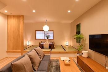 FL House 浪花町