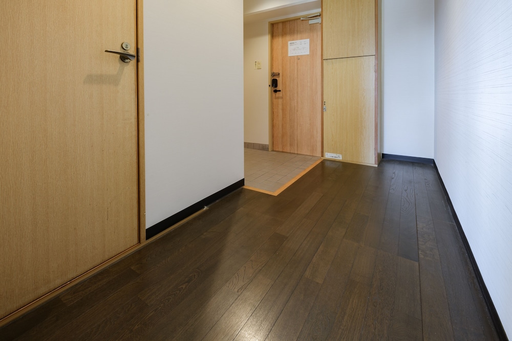 ジュニアスイートルーム　セミダブルベッド2台＆キッチン付　禁煙　清掃料金別　連泊時の清掃なし 客室3 | 宮崎マンゴーホテル