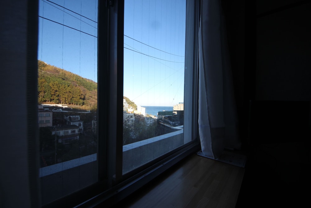 ベーシック アパートメント ビーチ / オーシャン ビュー0 | 熱川サウナ小屋 ふみなや