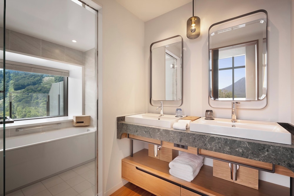 プレミアム パノラマ 羊蹄 ビュー 禁煙 バスルーム0 | ニッコースタイルニセコ HANAZONO