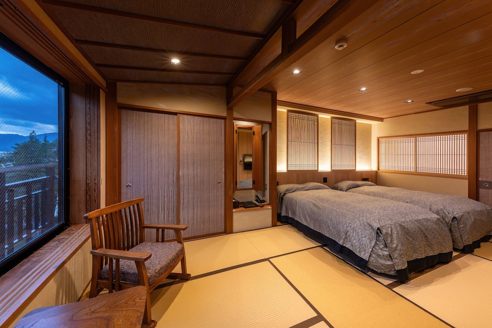 和モダンツイン 11畳 レイクビュー 専用ダイニングルーム 禁煙 部屋からの景観0 | 花心亭しらはま