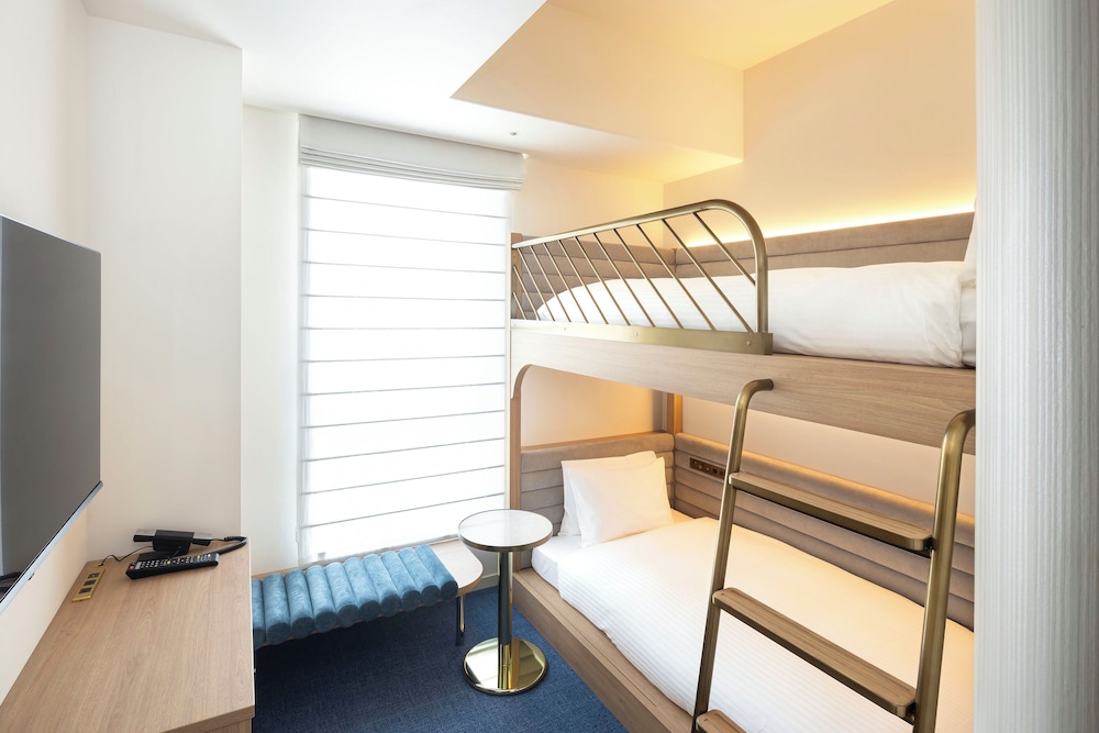 バンクツイン (２段ベッド, シャワーブース完備) 客室2 | ホテルコメント横浜関内