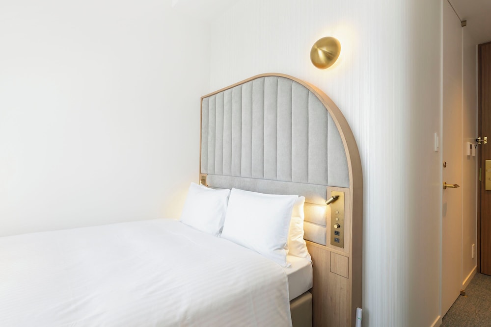 セミダブルルーム (シャワーブース完備) | ホテルコメント横浜関内