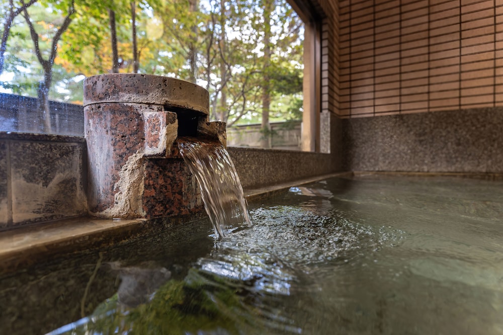大浴場1 | 湖畔浪漫の宿かたくりの花