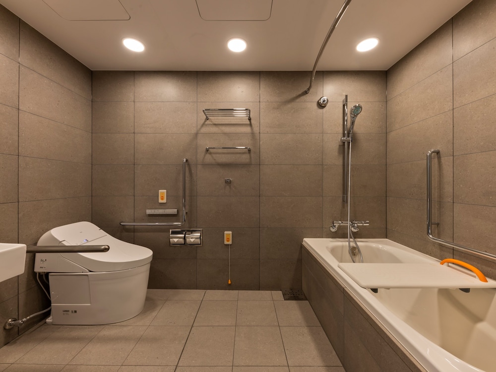 アクセシブルツイン 禁煙 客室10 | 三井ガーデンホテル京都三条プレミア