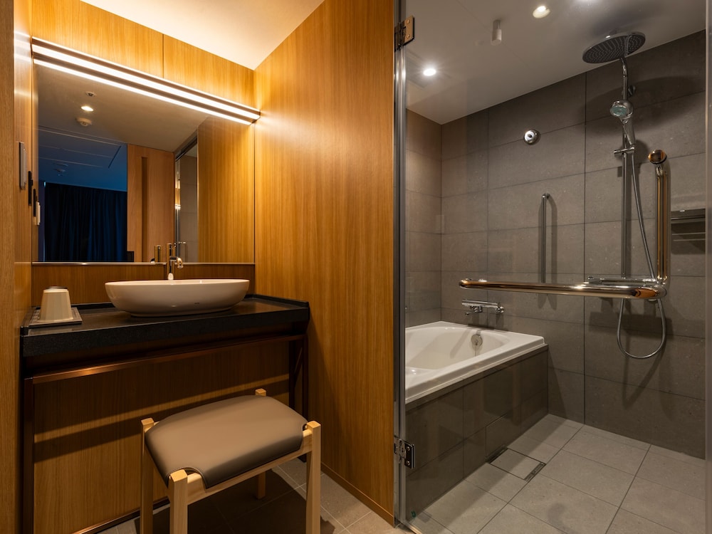 ジュニア スイート 禁煙 (2 beds (160cm×2) 客室15 | 三井ガーデンホテル京都三条プレミア