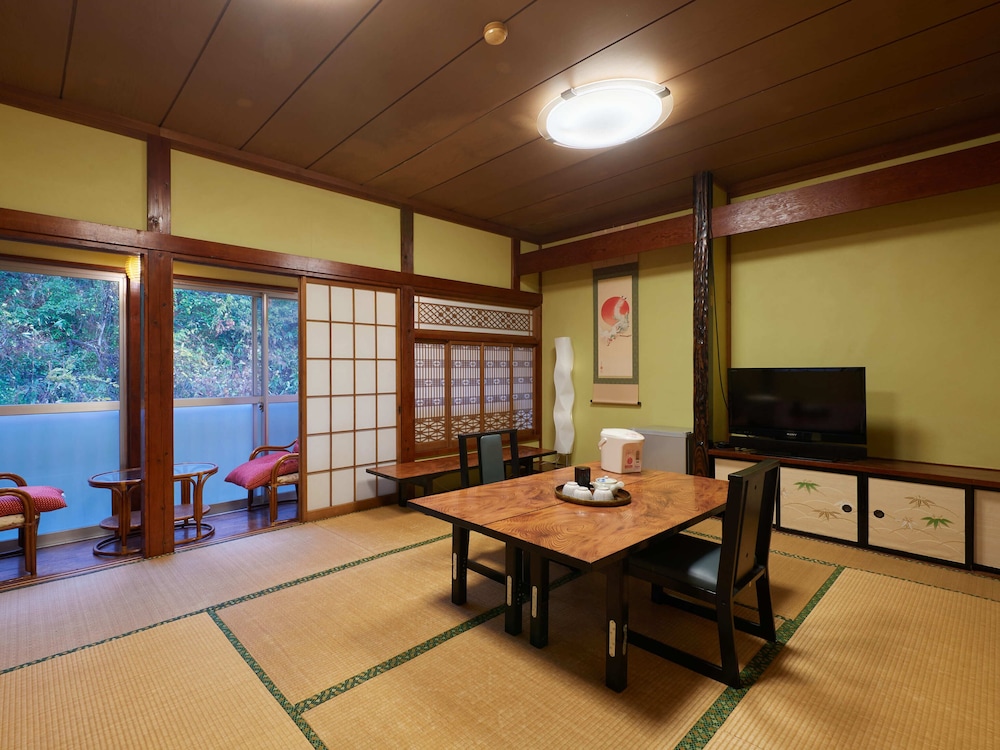 [和室] 1~5名様 喫煙 | ハヤマ荘