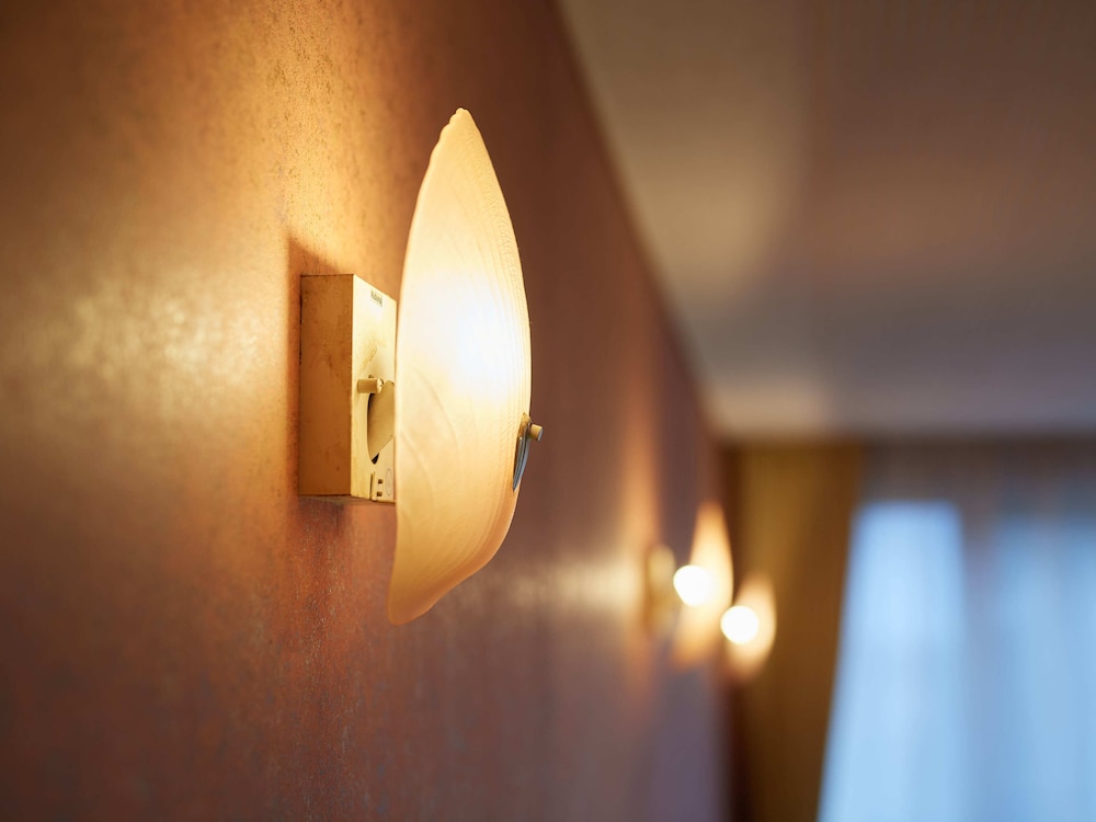 [洋室] トリプルルーム 喫煙 客室6 | ハヤマ荘