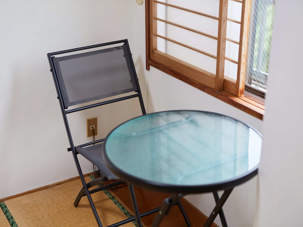 [和室] 1~2名様 (トイレ付) 喫煙 客室6 | ハヤマ荘