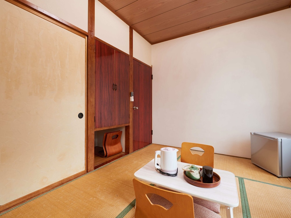 [和室] 1~2名様 喫煙 客室1 | ハヤマ荘