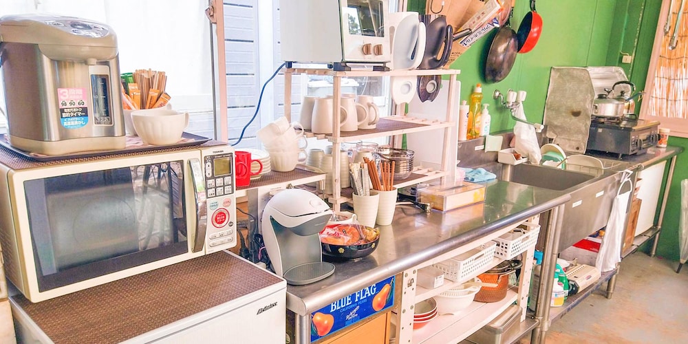 ベーシック コテージ 共用キッチン設備0 | 星逢える宿 森のコテージ気仙沼