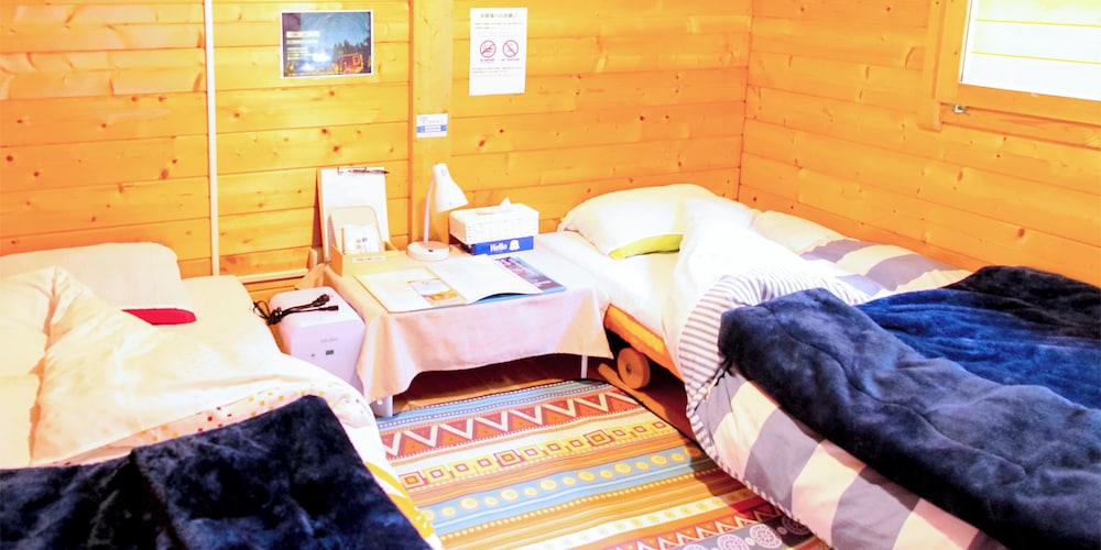 ベーシック コテージ 客室2 | 星逢える宿 森のコテージ気仙沼