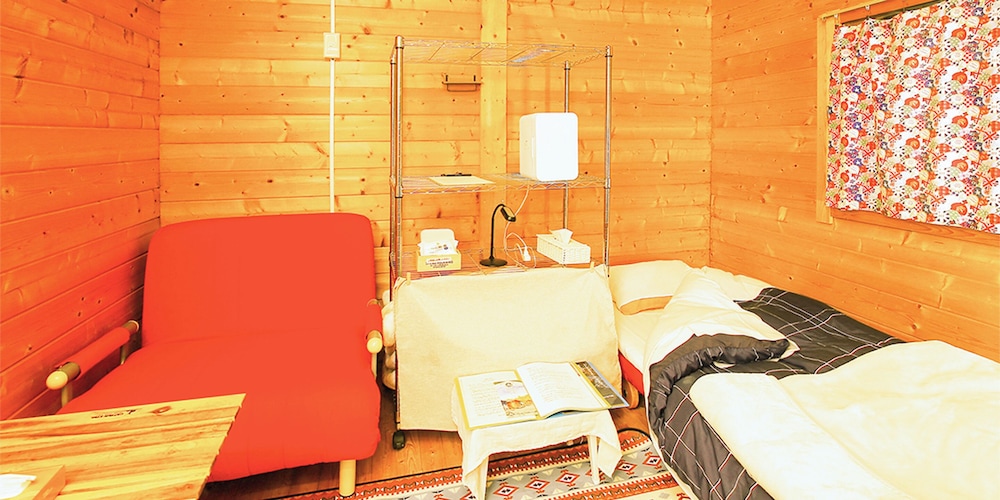 ベーシック コテージ 客室5 | 星逢える宿 森のコテージ気仙沼