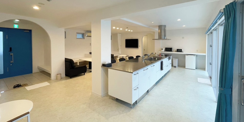 デラックス ルーム 専用キッチン8 | ブルーシャローズ恩納村リゾート