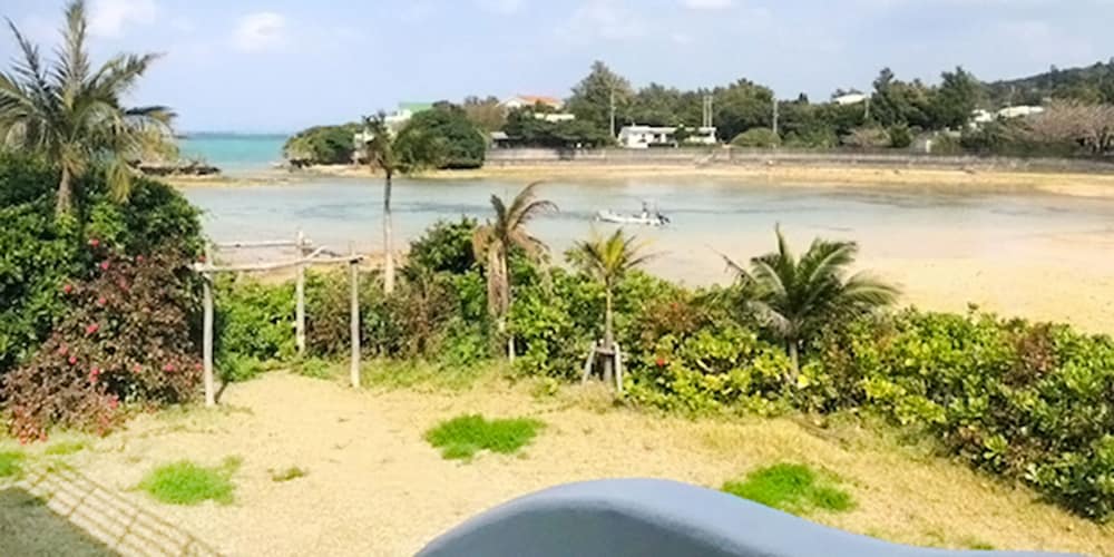 スーペリア ルーム バルコニーからの眺望0 | ブルーシャローズ恩納村リゾート