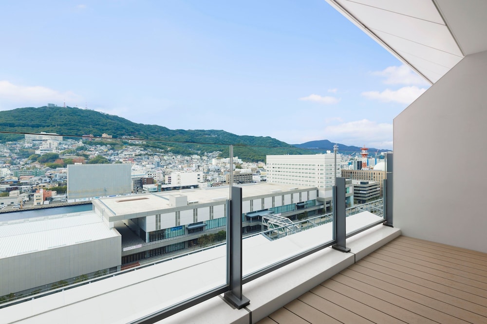 プレミアム ルーム ダブルベッド 2 台 禁煙 バルコニー 客室2 | 長崎マリオットホテル