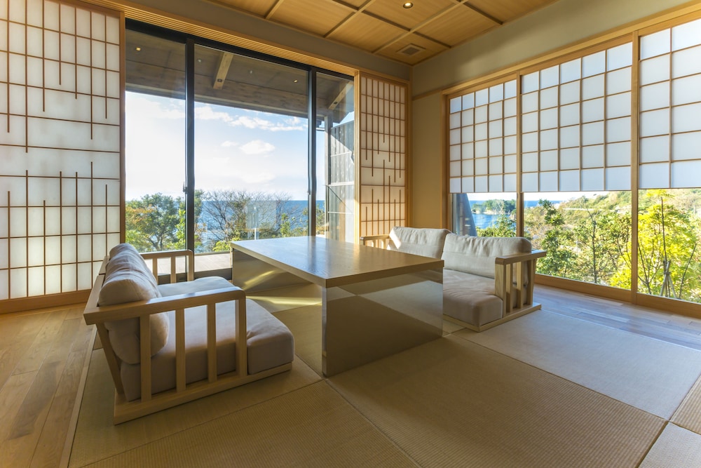 オーシャンビュー温泉付き離れ 禁煙 季音庵 -kinean- 客室0 | 間人温泉 炭平