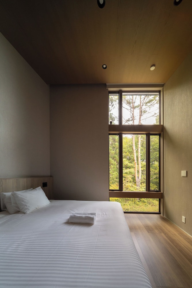 ラグジュアリー シャレー 客室3 | シャレー インフィニティ