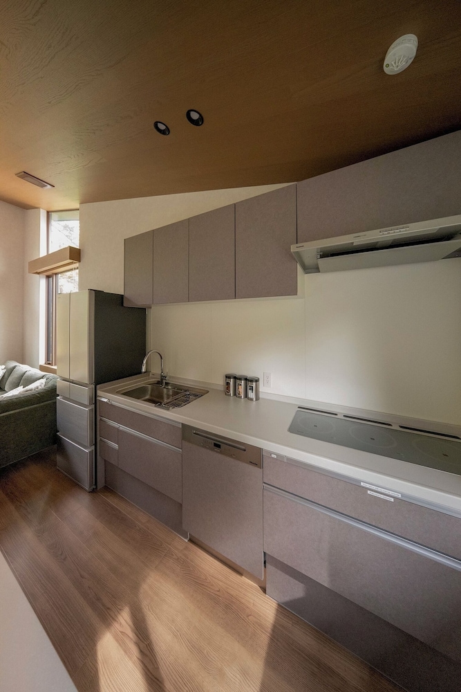 ラグジュアリー シャレー 専用キッチン0 | シャレー インフィニティ