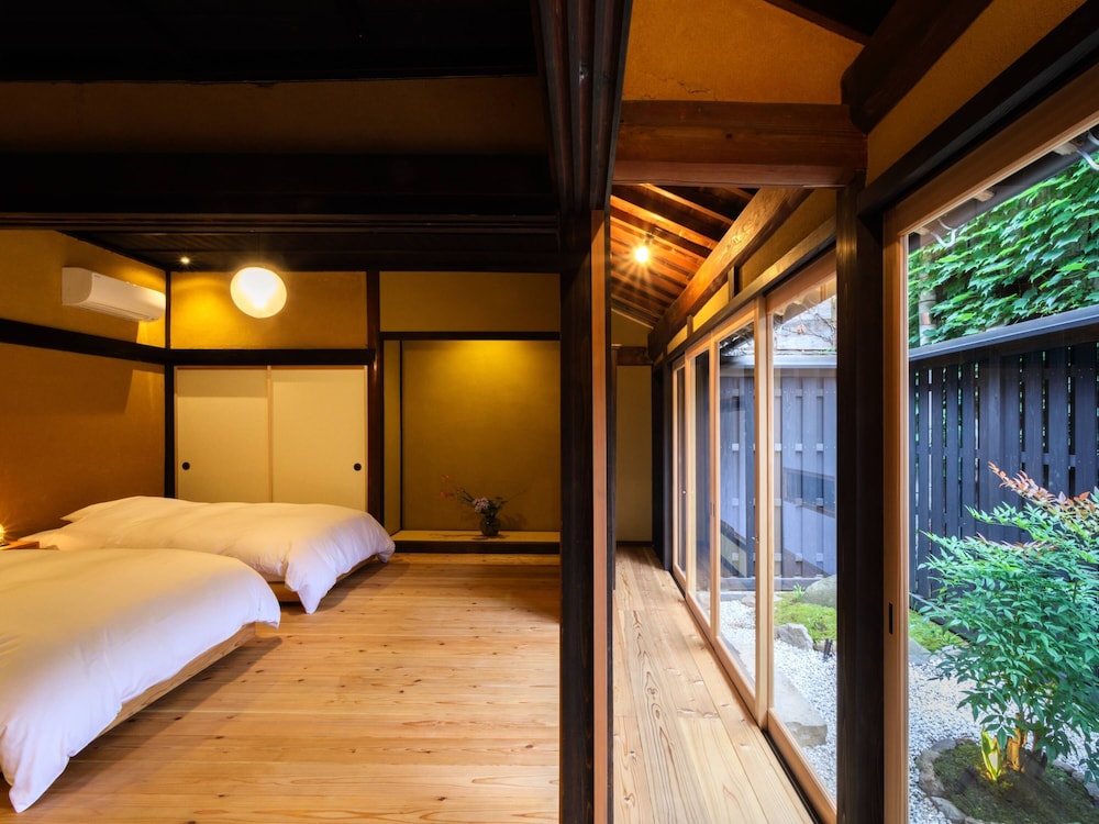 濱古屋 「左舷」－HAMAKOYA Sagen－（はなれ1棟・2ベッドルームあり）＜6名定員＞ 禁煙 客室10 | RITA 出雲鷺浦