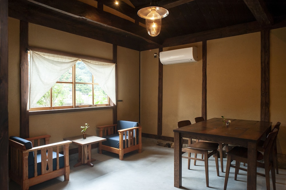 釜屋 「潮風 」−KAMAYA Shiokaze−（はなれ1棟・テラス併設）＜2名定員＞ 禁煙 | RITA 出雲鷺浦