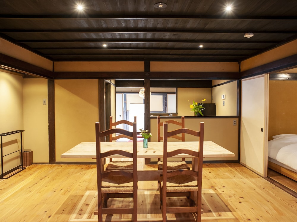 濱古屋 「左舷」－HAMAKOYA Sagen－（はなれ1棟・2ベッドルームあり）＜6名定員＞ 禁煙 客室7 | RITA 出雲鷺浦