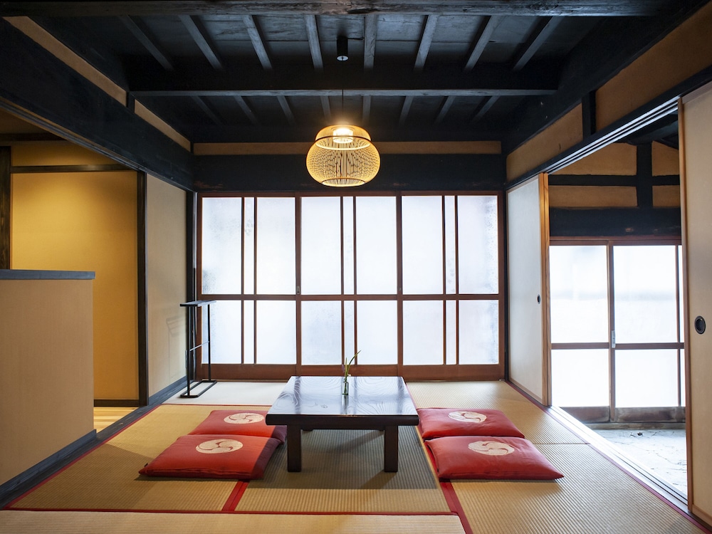 濱古屋 「左舷」－HAMAKOYA Sagen－（はなれ1棟・2ベッドルームあり）＜6名定員＞ 禁煙 | RITA 出雲鷺浦