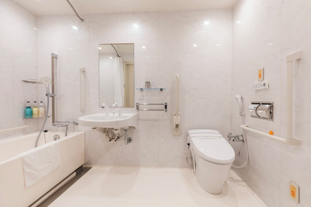 ユニバーサルダブル 禁煙 バスルーム0 | 相鉄ホテルズ ザ・スプラジール 横浜