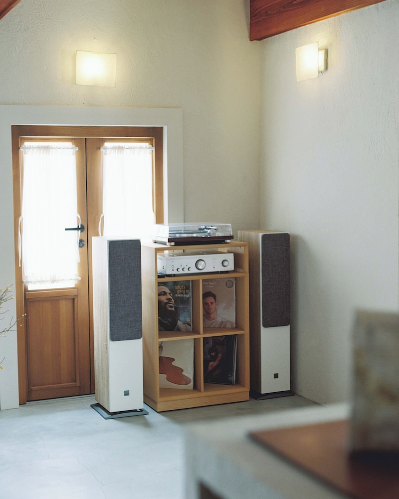 デザイン コンドミニアム ペットとの宿泊可 リビング エリア2 | Portside Inn Hakodate