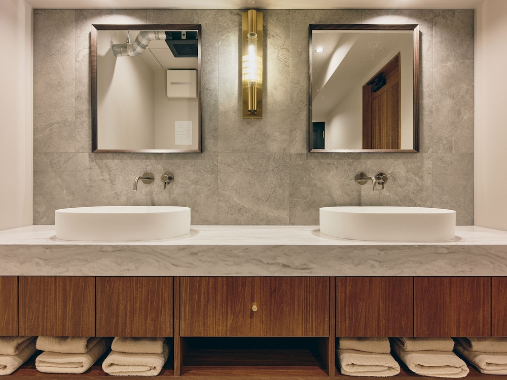 スーペリア アパートメント 禁煙 バスルーム2 | illi Mani Shibuya