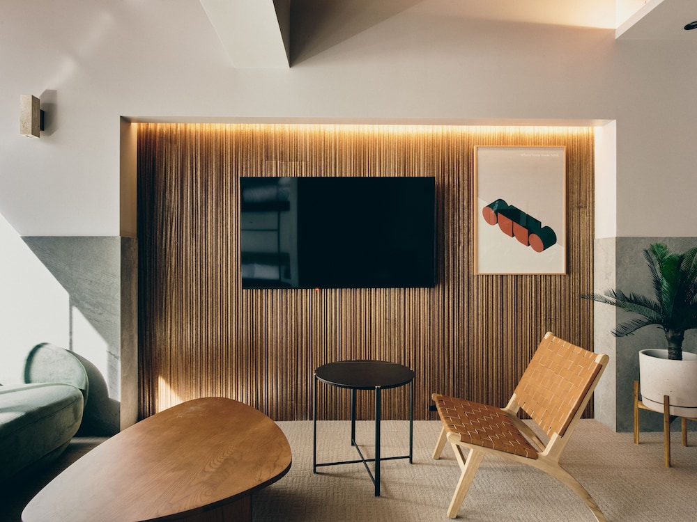 スーペリア アパートメント 禁煙 リビング エリア0 | illi Mani Shibuya