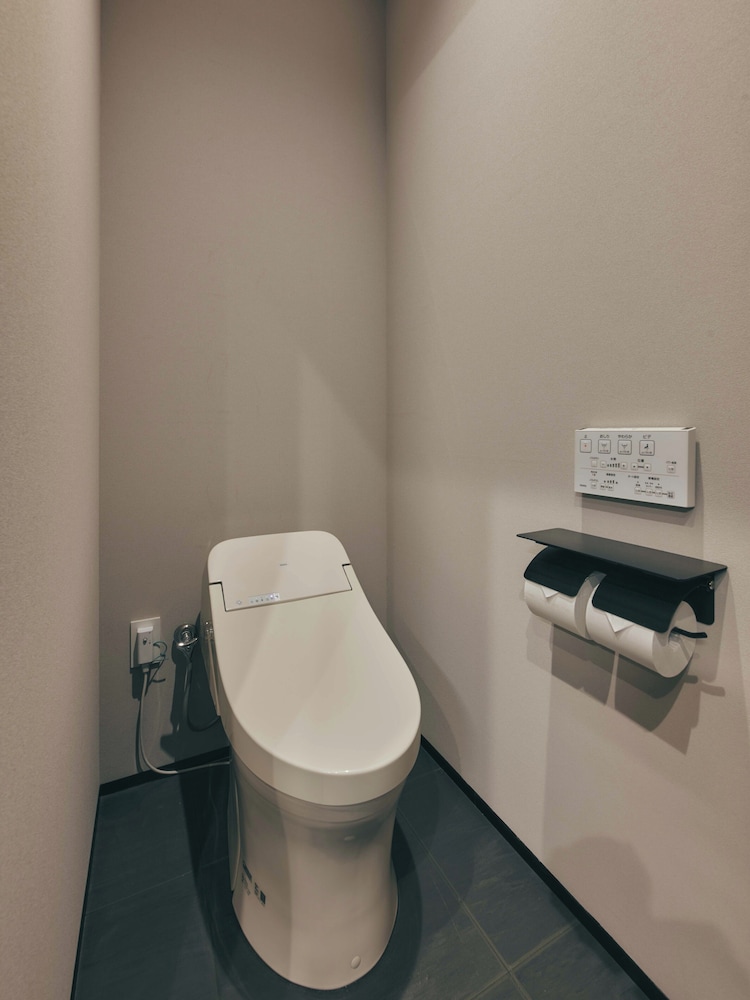 デラックス ルーム 禁煙 バスルーム1 | illi Mani Shibuya