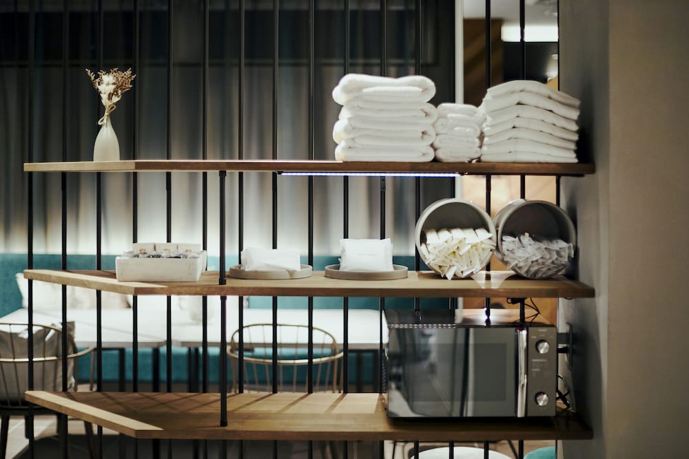 フロント1 | R Hotel Kansai Airport