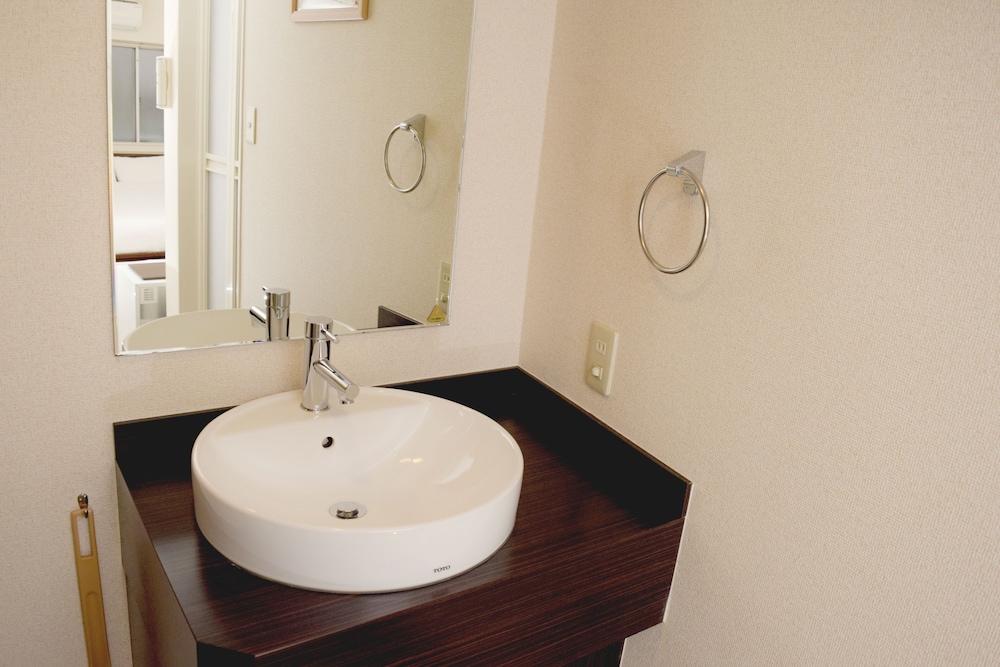 デラックス ダブルルーム バスルーム3 | HOTEL G-CUE 大阪谷町