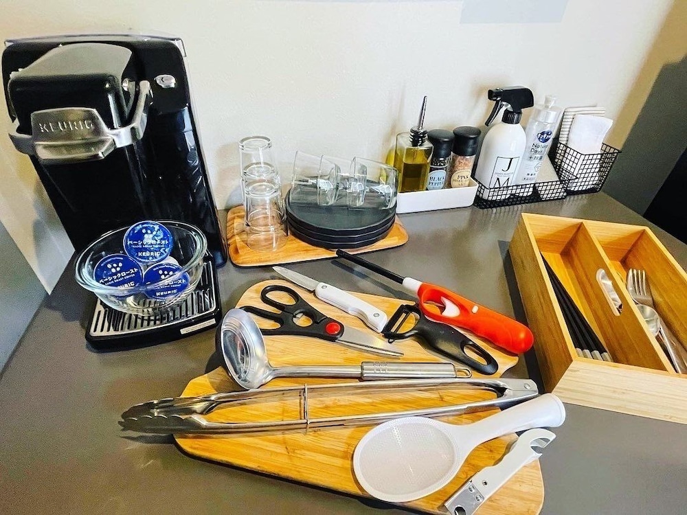 ラグジュアリー テント 1 ベッドルーム 禁煙 冷蔵庫 専用キッチン1 | レドンド秋吉台