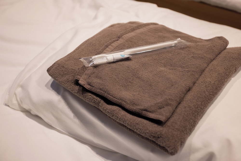 スタンダード ツインルーム トイレ付き 客室3 | Hostel STAND BY ME