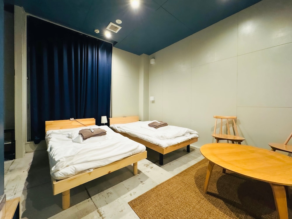 スタンダード ツインルーム 客室1 | Hostel STAND BY ME