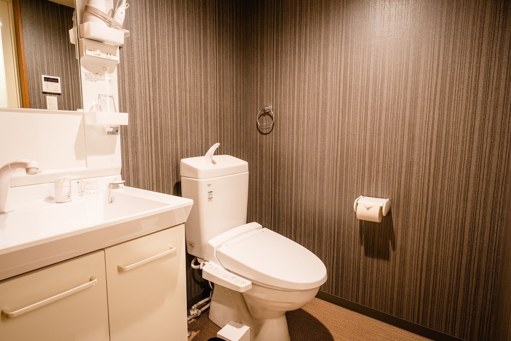 ベーシック ツインルーム バスルーム2 | Hotel the Point 清水五条