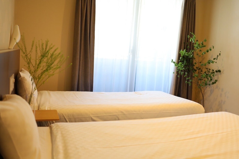 ベーシック ツインルーム 客室13 | Hotel the Point 清水五条