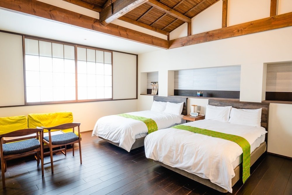 クラシック ツインルーム ベッド (複数台) 禁煙 専用バスルーム | 楽々庵