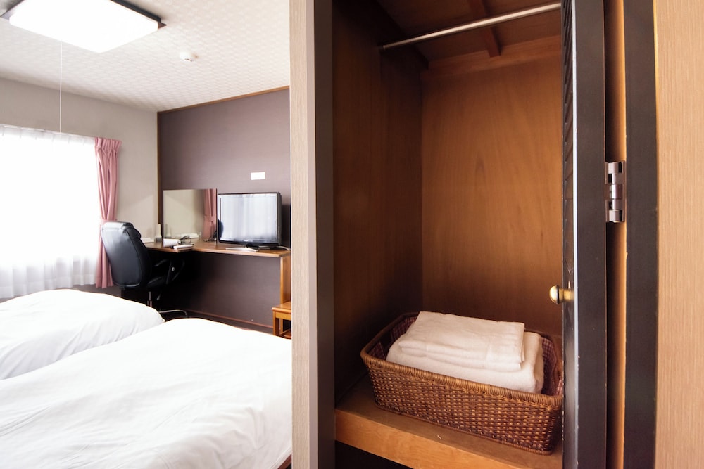 ベーシック ツインルーム 客室7 | 大和西大寺HOTEL SHINDAI