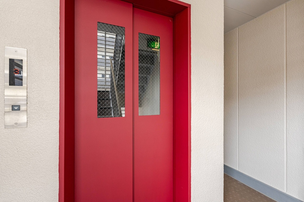 フロント1 | Famille Naniwa 501 フロント1 | Famille Naniwa 501