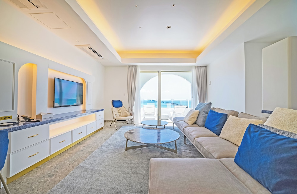 ロイヤル スイートA 禁煙 客室6 | サントリーニ HOTEL&VILLAS 宮古島
