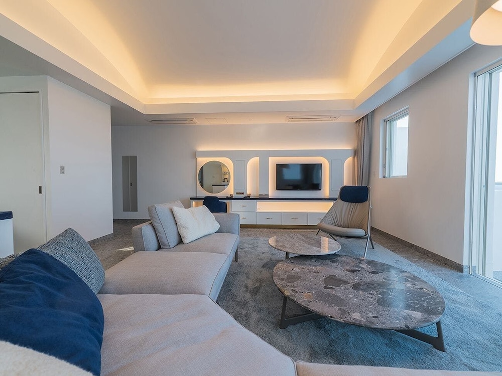 ロイヤル スイートA 禁煙 ジェットバス | サントリーニ　HOTEL&VILLAS　宮古島