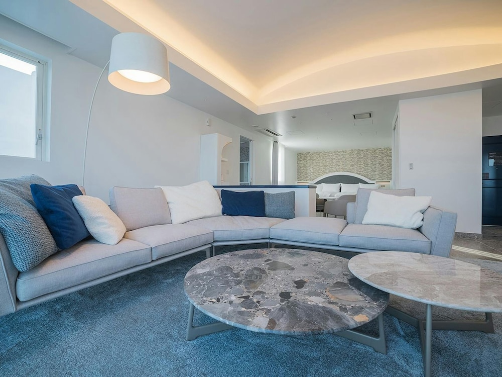 ロイヤル スイートA 禁煙 ジェットバス 客室4 | サントリーニ　HOTEL&VILLAS　宮古島