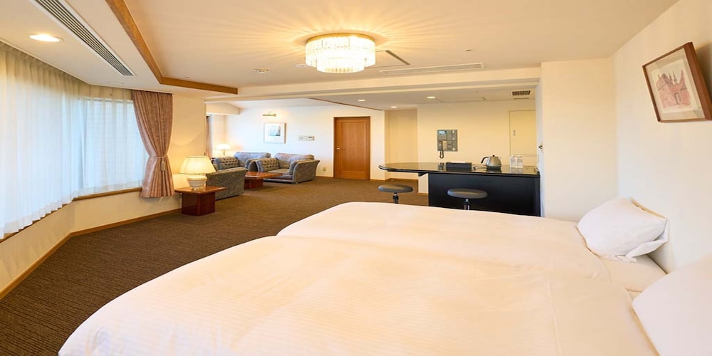 ラグジュアリー スイート 2 ベッドルーム 客室1 | Sport & Do Resort リソルの森