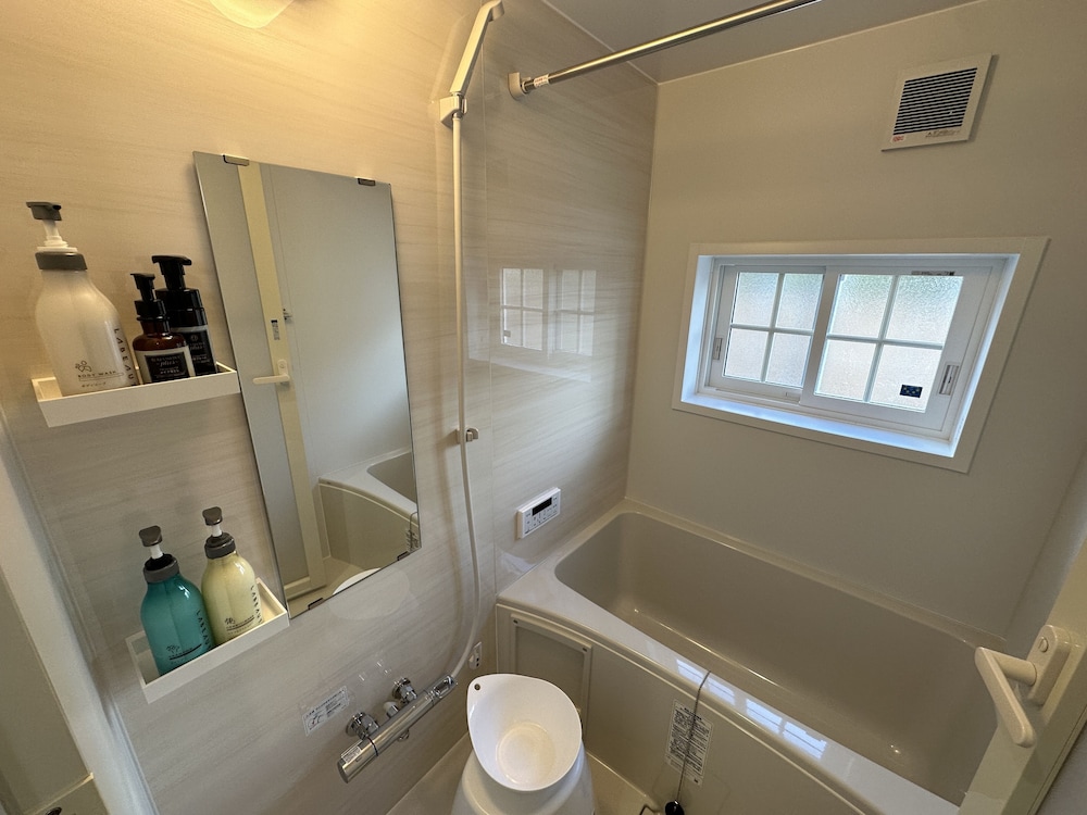 ベーシック/バーベキューグリル/プライベートドッグラン(ブルーム) 禁煙 バスルーム2 | Solana富士山中湖