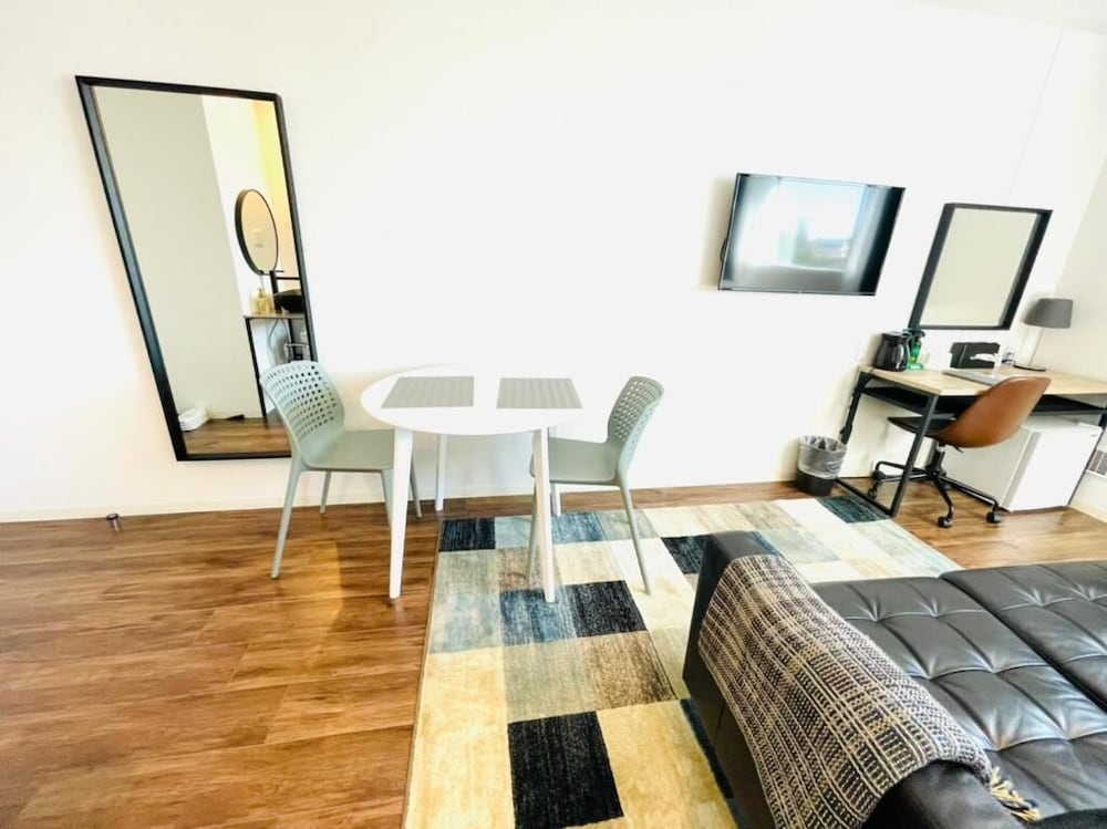 デラックスファミリールーム 富士山ビュー(禁煙) 客室4 | Megu Fuji 2021