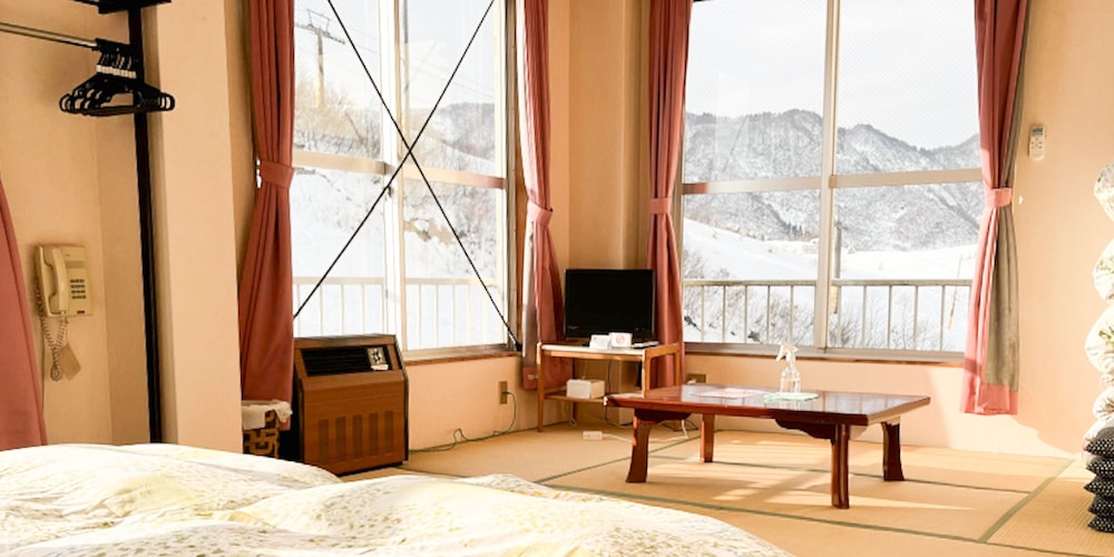 和洋室12畳 禁煙 | 石打スキーセンター