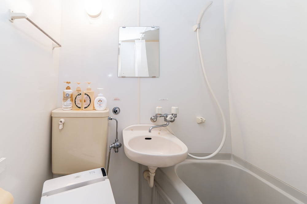 ビジネス ダブルルーム ダブルベッド 1 台 禁煙 専用バスルーム (22時以降のチェックイン不可) バスルーム0 | E JOY INN 東日暮里店